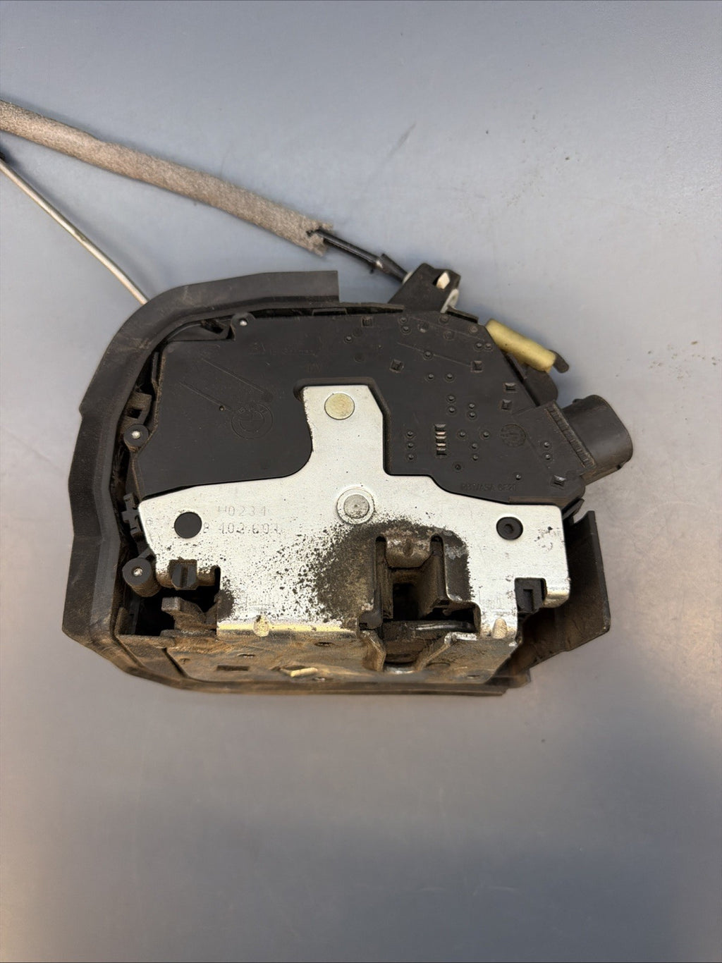 BMW X5 E53 REAR LEFT DRIVER DOOR LOCK ACTUATOR LATCH ORIGINAL 8402601