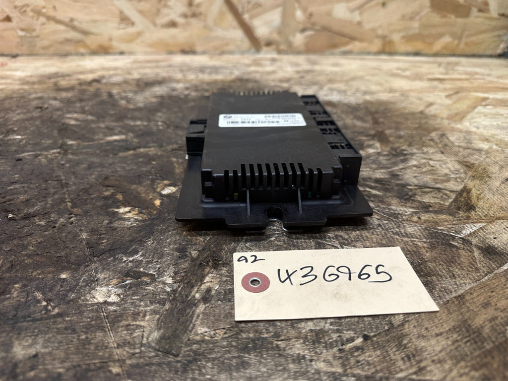 BMW 2006-2012 E90 3 SERIES FOOTWELL LIGHT CONTROL MODULE OEM 9204540