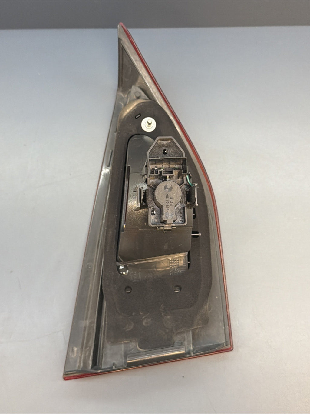 2012-2015 BMW E84 X1 REAR RIGHT INNER TAIL LIGHT ASSEMBLY OEM 2990114