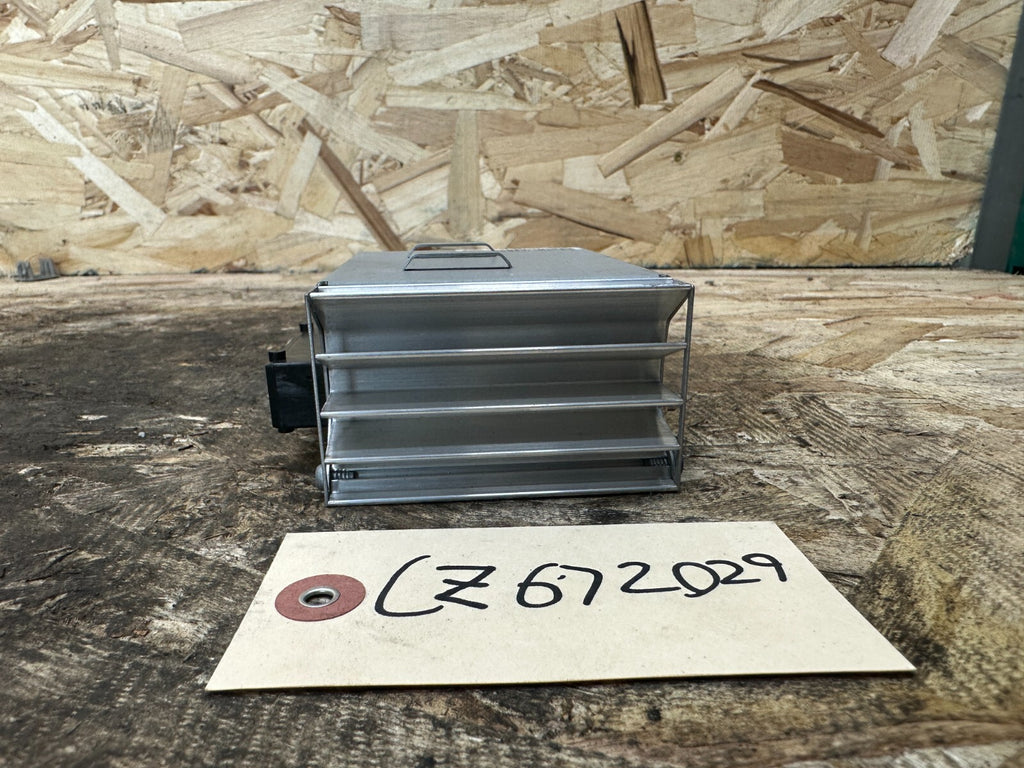 BMW 2004-2010 E60 5 SERIES HARMAN BECKER HiFi AUDIO AMPLIFIER OEM 6920461