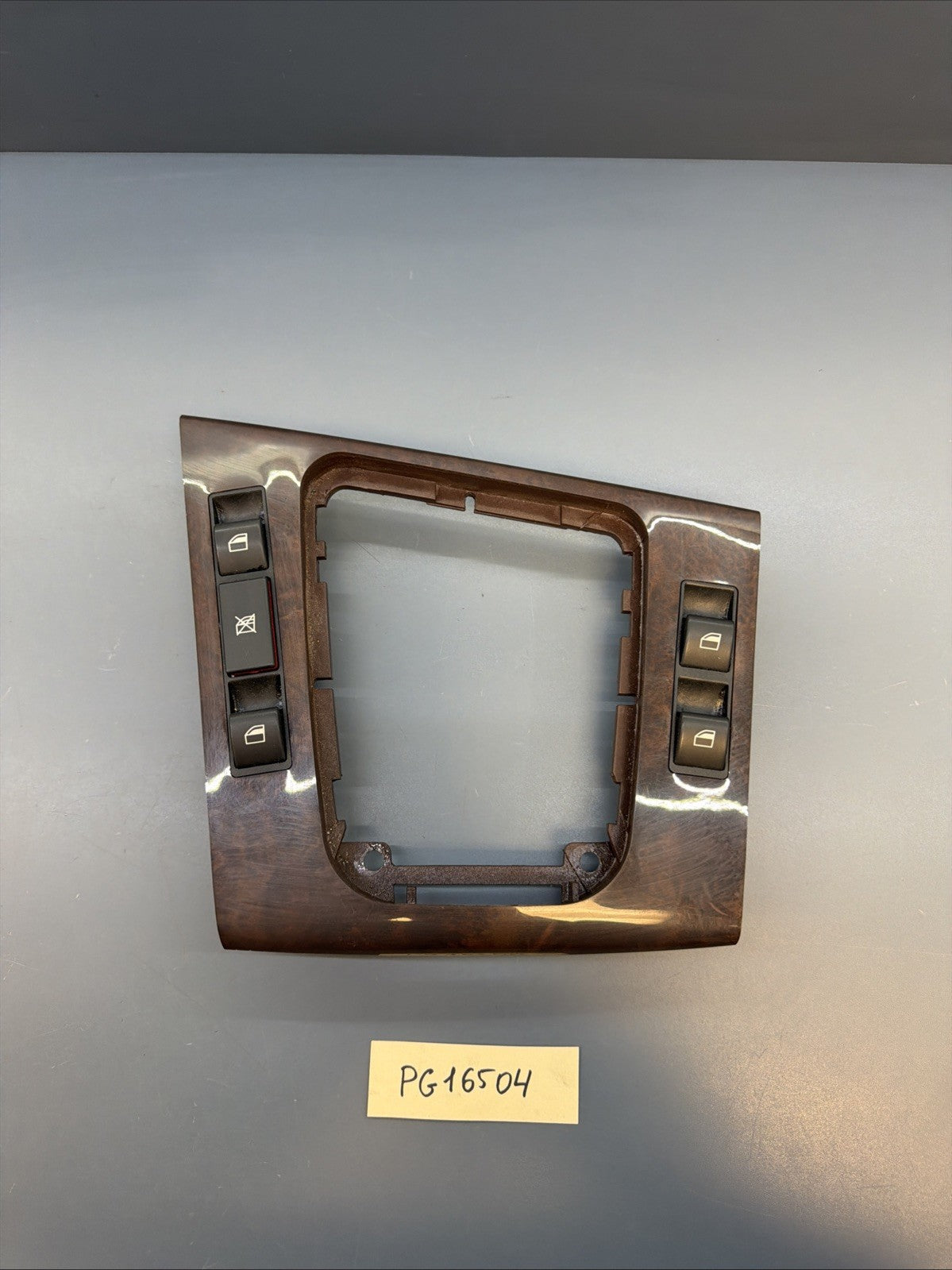 99-06 BMW E46 3-SERIES SEDAN SHIFTER BEZEL SURROUND WOOD GRAIN TRIM 8209456