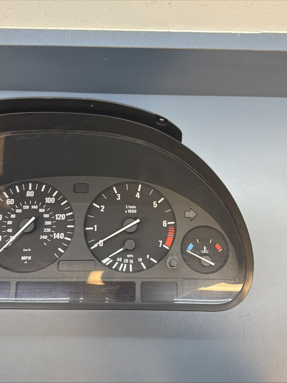 2004-2006 BMW X5 E53 3.0 Speedometer Instrument Cluster 6940607 OEM Used
