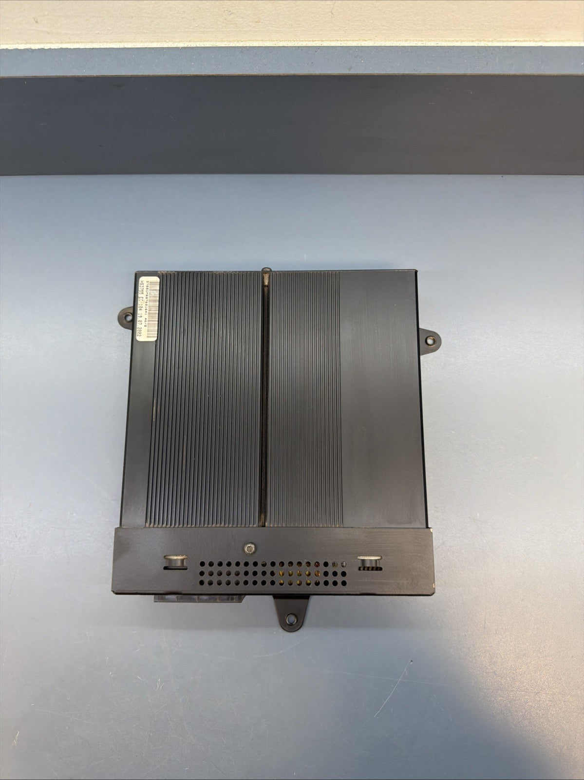 BMW 2001-2006 E46 RADIO AUDIO AMPLIFIER AMP OEM 6920594