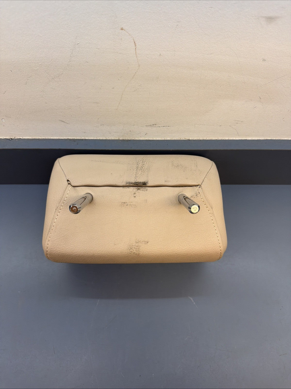 01-06 BMW 325i E46 Rear Left or Right Seat Head Rest Headrest BEIGE OEM 8255032