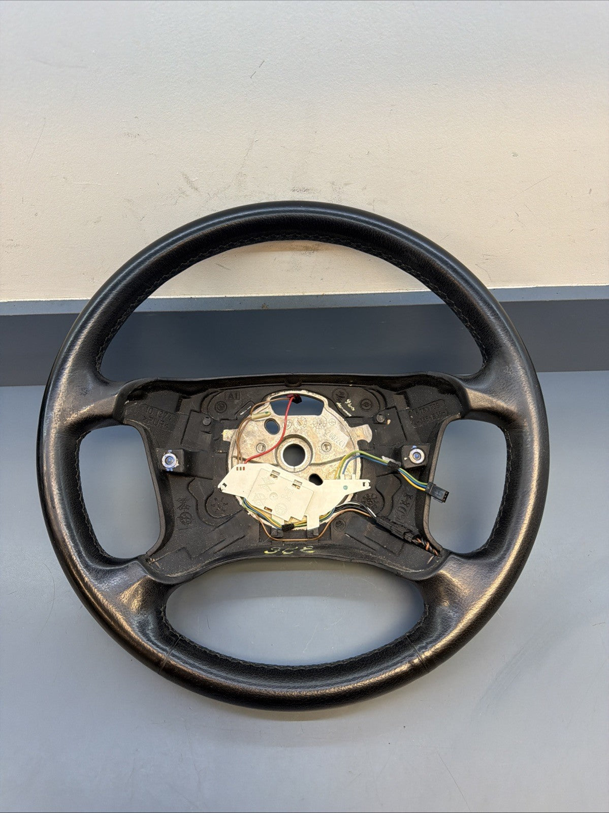 95-03 OEM BMW E39 E38 528 740 750 Left Driver Leather Steering Wheel 6753739