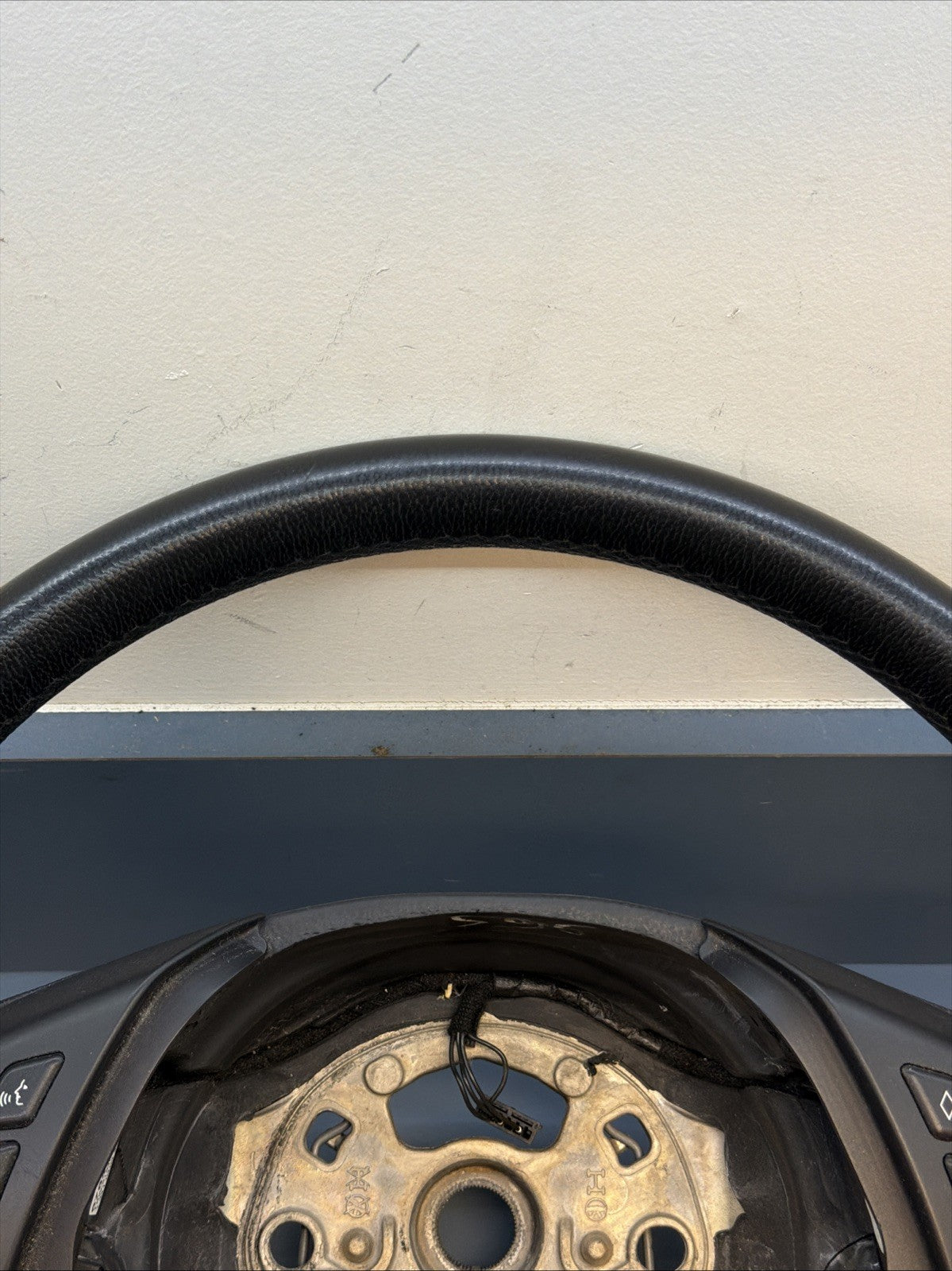 BMW 2006-2012 E90 E9X 3 SERIES BLACK LEATHER STEERING WHEEL OEM 3375E901