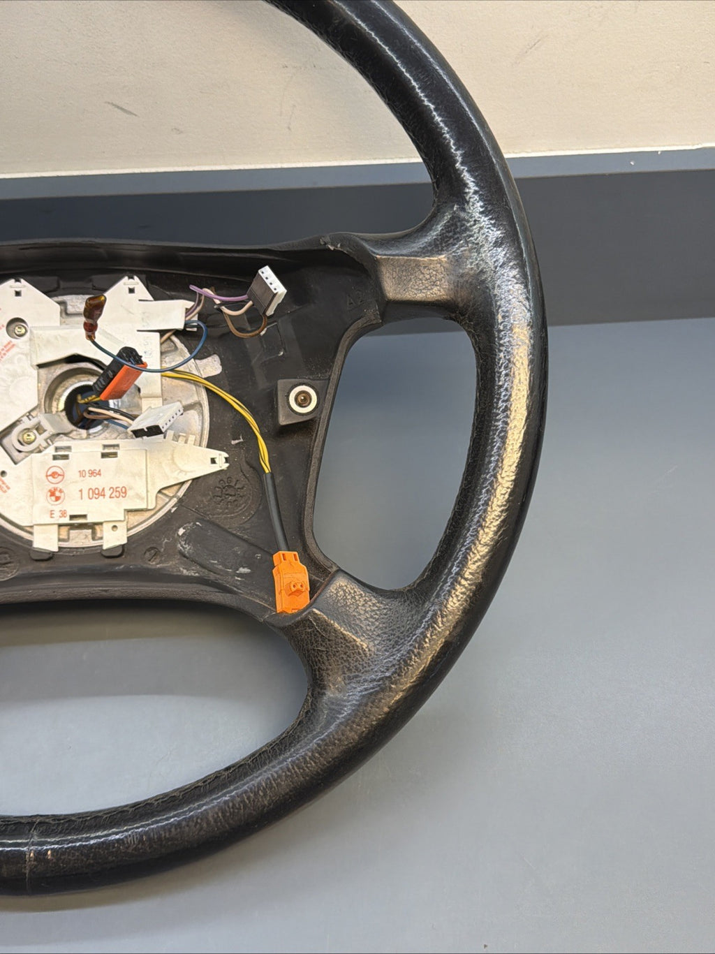 95-03 Bmw E38 740 750 540 Left Driver Leather Steering Wheel Black Trim 1094259