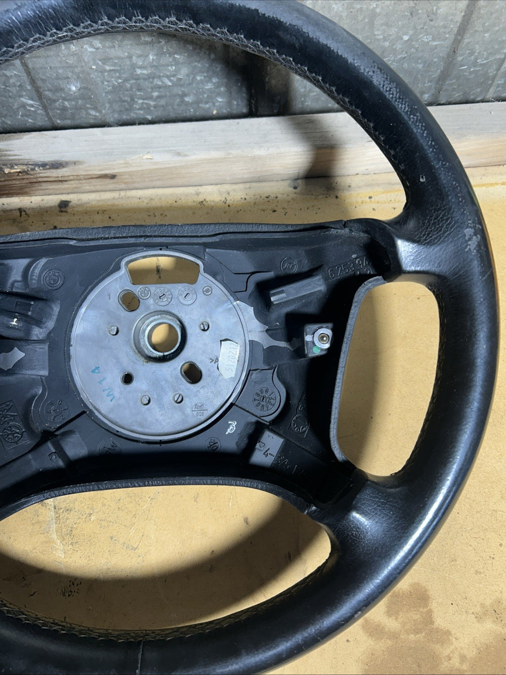99-06 BMW OEM 330XI STEERING WHEEL W/O CONTROL SWITCHES LEATHER BLACK 6753947