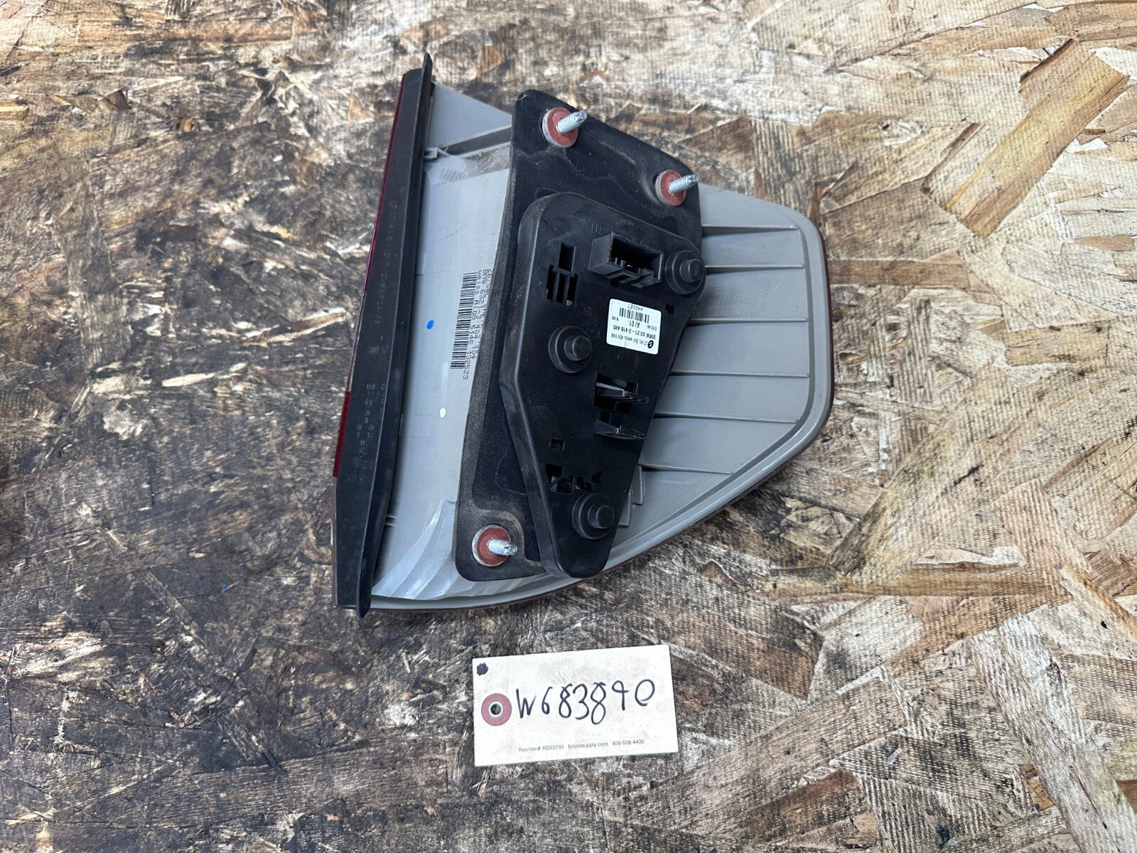 BMW 2003-2006 E83 X3 PRE LCI REAR LEFT+RIGHT OUTER TAIL LIGHT SET OEM 3404103+4