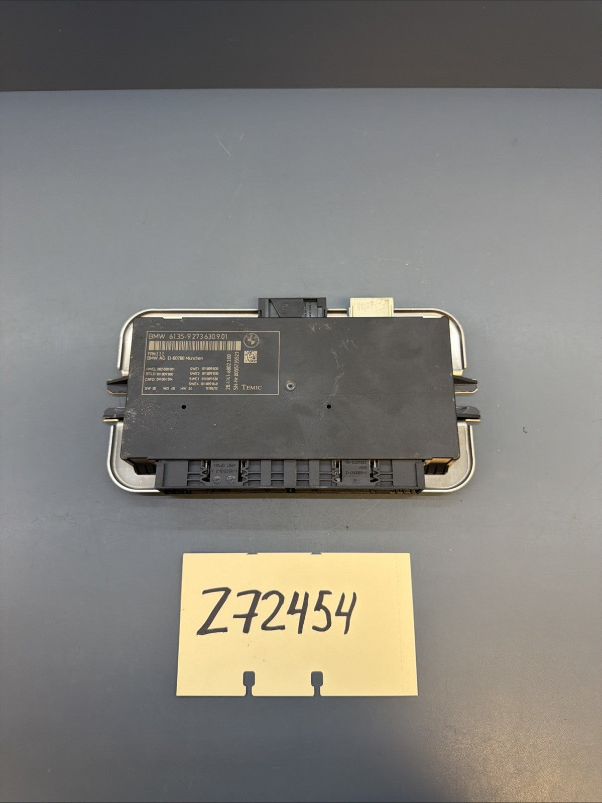 BMW F01 F02 F06 F26 F10 F12 F13 Footwell Light Control Module 61359273630