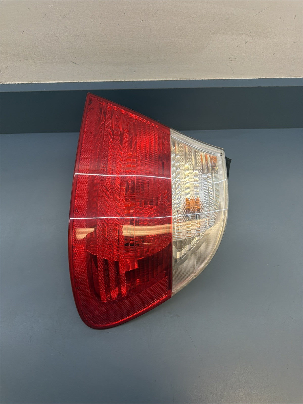 BMW 00-03 E46 325 330 M3 Coupe Right Passenger Outer Tail Light 8383826