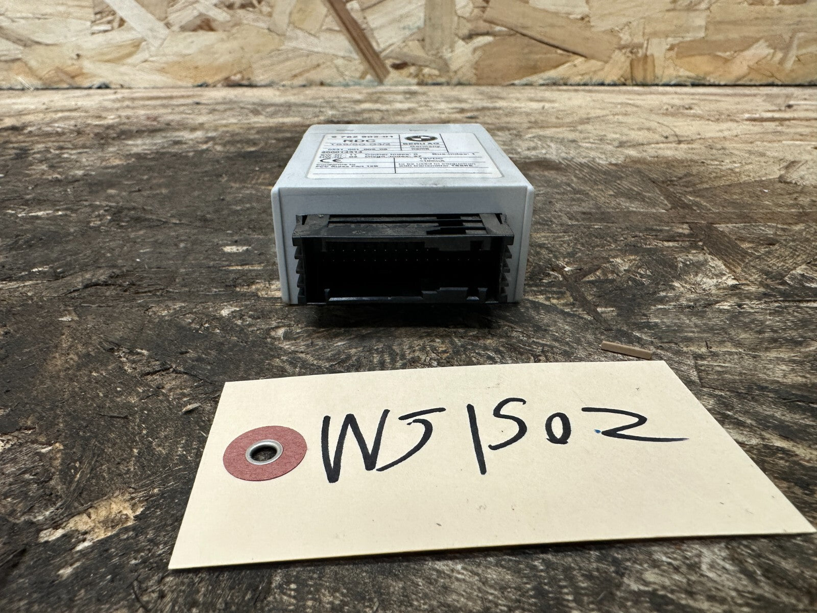 BMW 2003-2010 F83 X3 TIRE PRESSURE CONTROL MODULE TPMS OEM 6782802