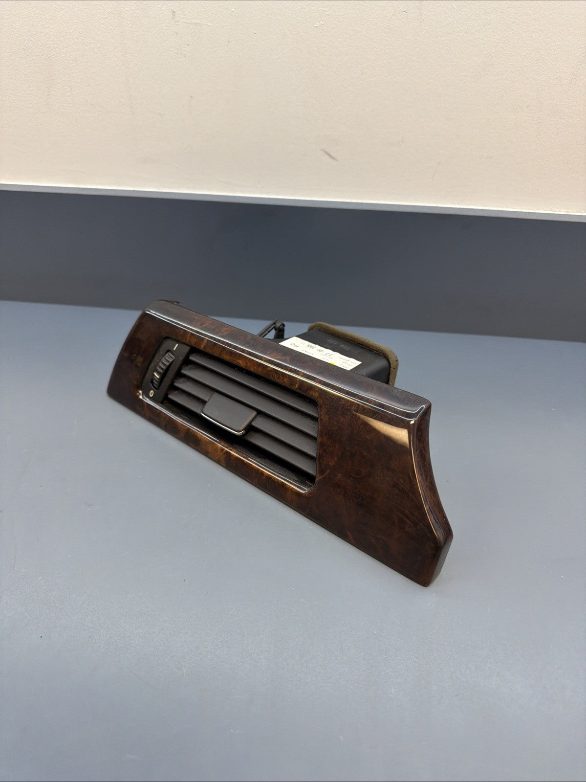 BMW E90 E91 E92 E93 06-13 325i 328i 330i 335i Wood Grain vent trim left 7132853