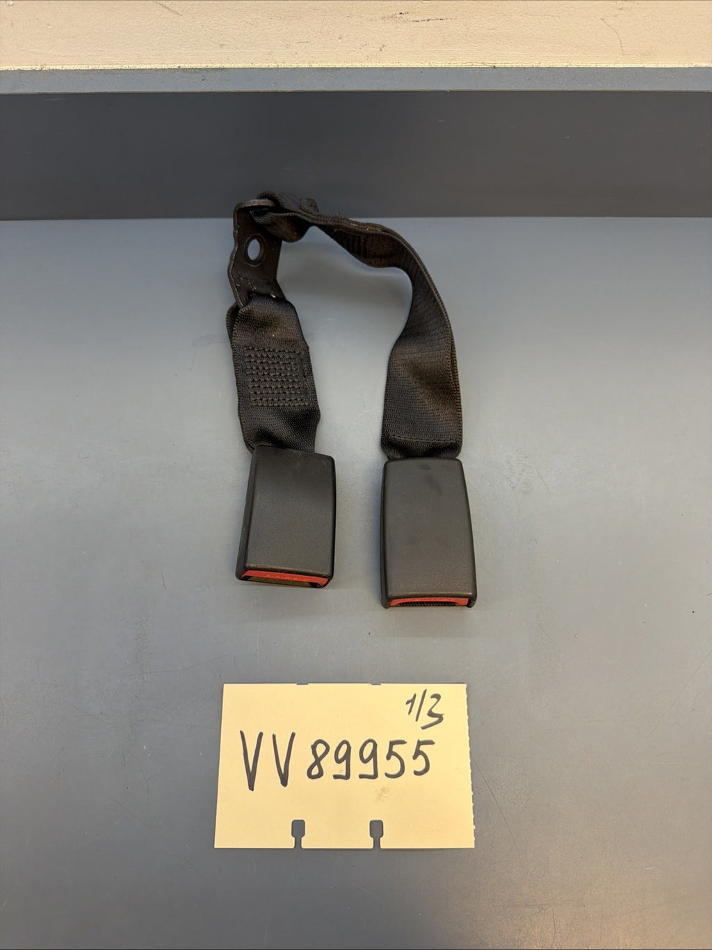 2012-2015 BMW X1 - REAR Right Double SEAT BELT Buckle / Receiver 7317731