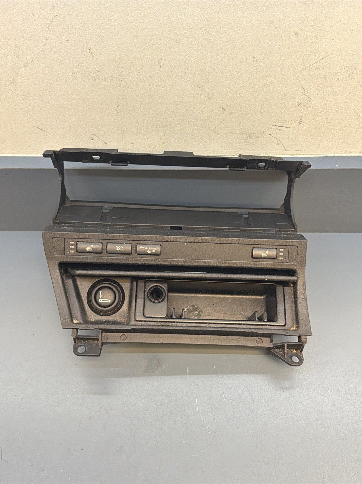 01-06 BMW E46 3-SERIES DASH CENTER CONSOLE ASH TRAY 8268887 OEM