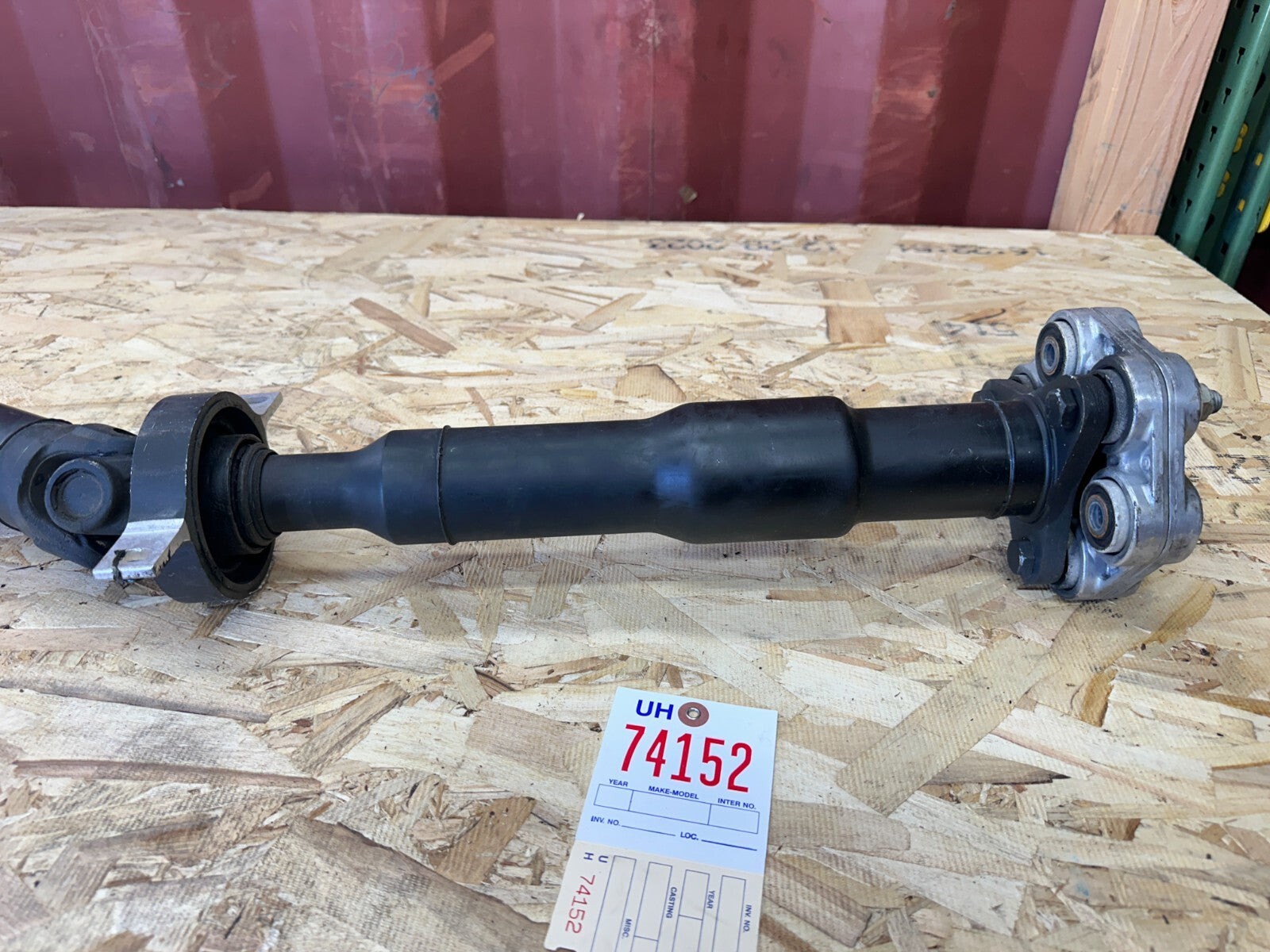 OEM BMW REAR DRIVESHAFT FITS AUTO 11-19 F3X 318 320 328 420 7600185