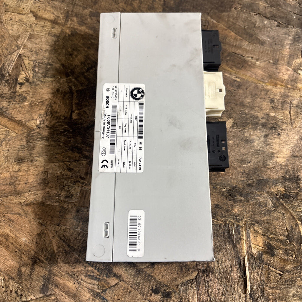 2008-2014 BMW X6 E71 REAR TRUNK TAILGATE CONTROL MODULE OEM.