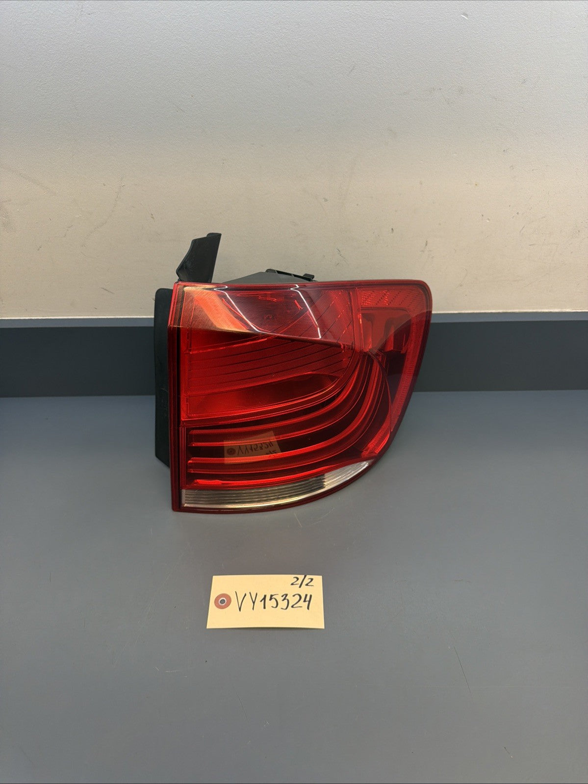 2013 2014 2015 BMW E84 X1 REAR RIGHT OUTER TAIL LIGHT ASSEMBLY OEM 2990112