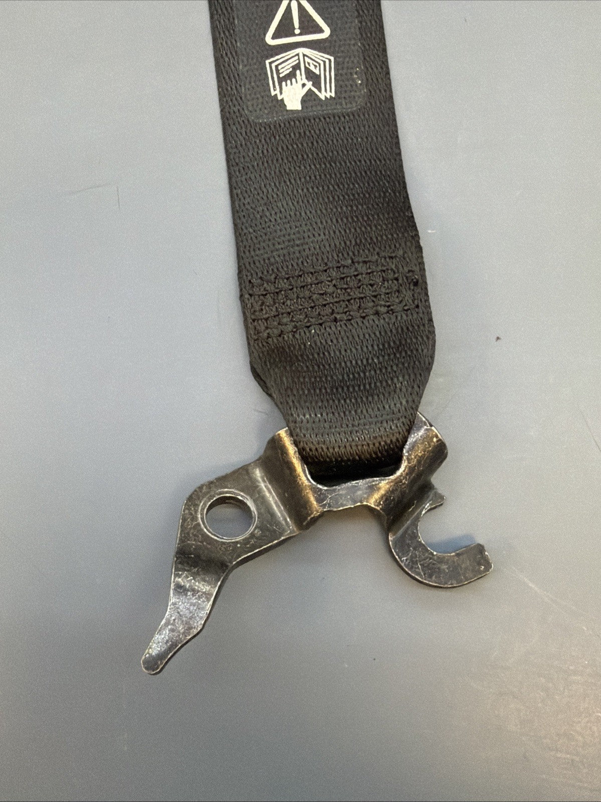 BMW 2012-2015 E84 X1 FRONT RIGHT PASSANGER SEAT BELT RETRACTOR OEM 34061695