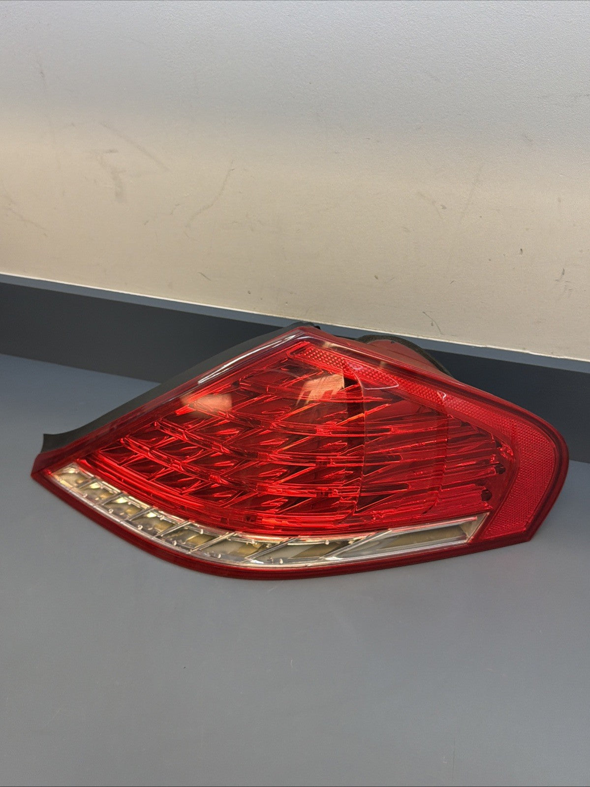 06-10 BMW E63 E64 650i M6 Rear Right Tail Light Lamp Assembly OEM 7177070