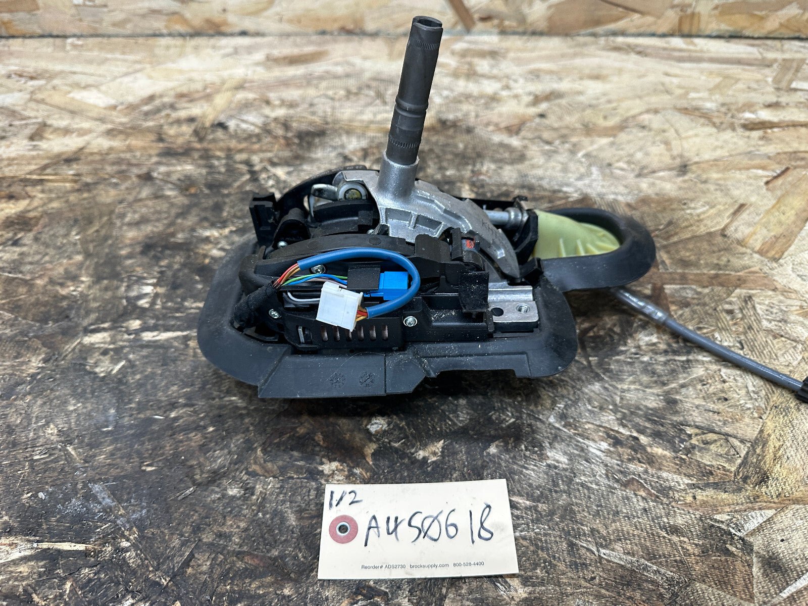 BMW 06-13 E90 AUTOMATIC TRANSMISSION GEAR SHIFTER/SELECTOR BLACK OEM 756365802