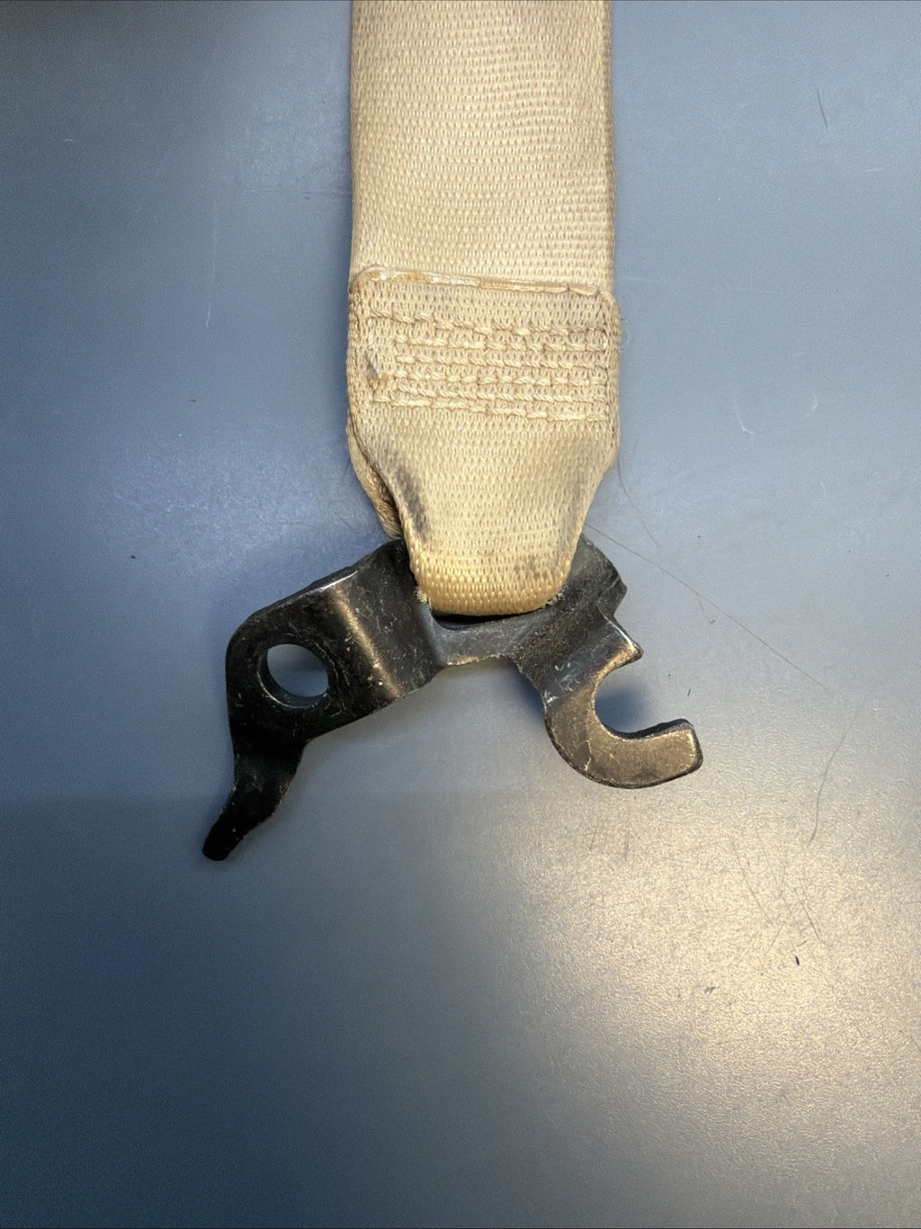 BMW E90 Sedan Front Left Driver Seat Belt Retractor  34072774
