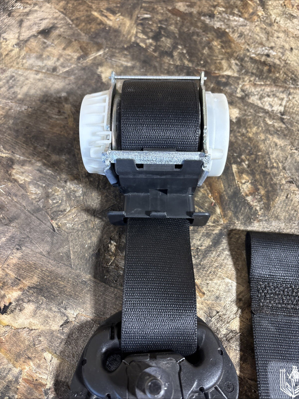 07-11 BMW 328i Passenger Right Front Seat Belt Retractor OEM 34016740