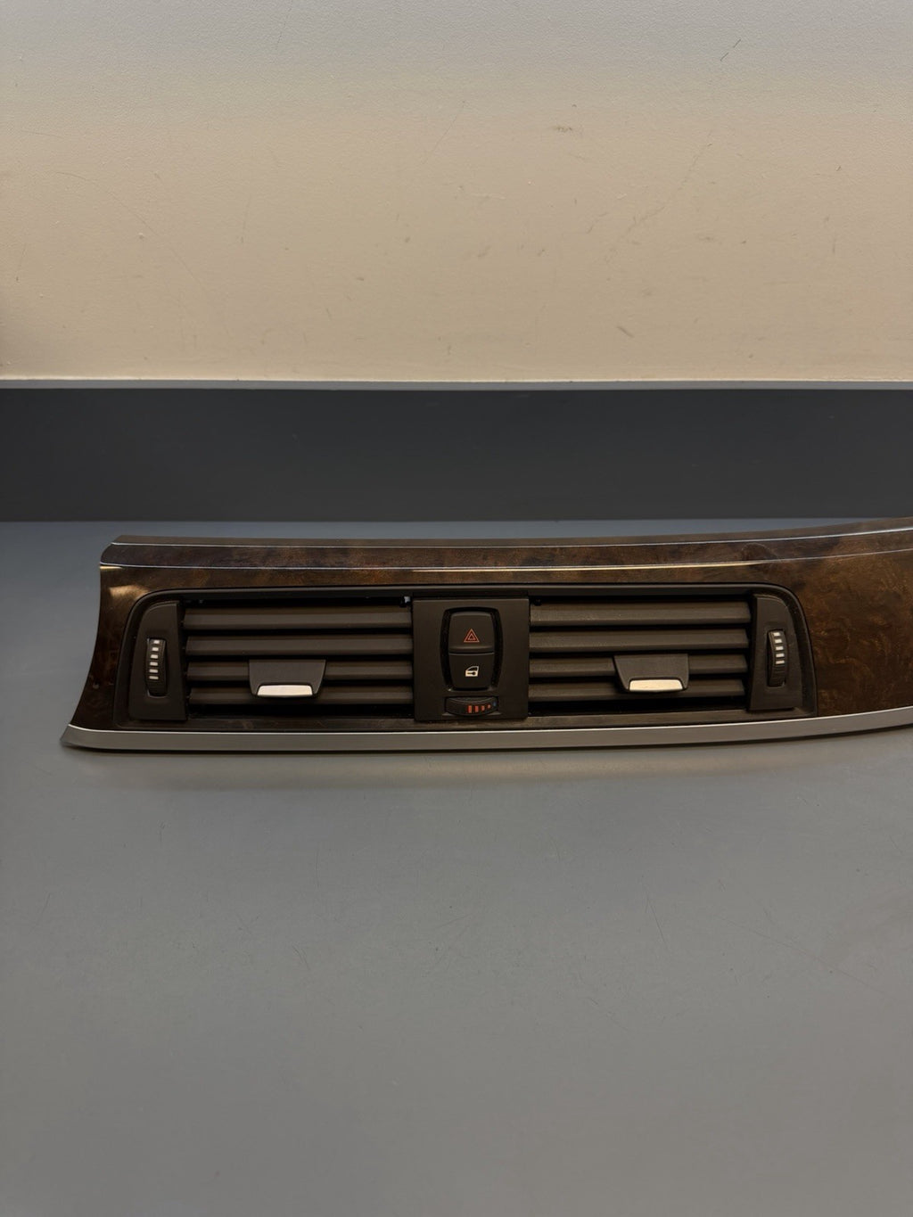 BMW 2011-2019 F30 F32 3 4 SERIES RIGHT DASH VENT TRIM WALNUT+SILVER 9231229