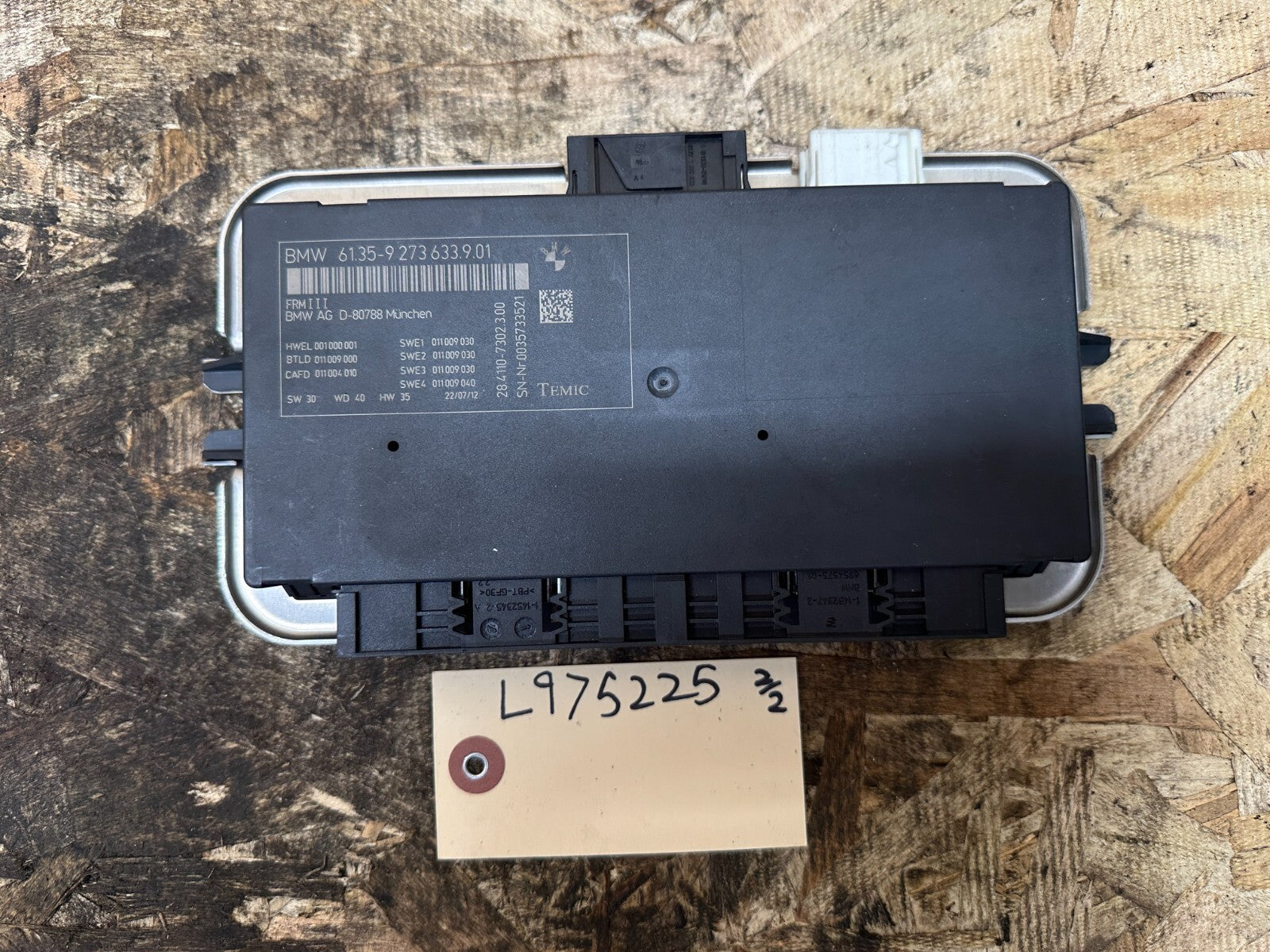 BMW 2011-2017 F25 X3 FOOTWELL LIGHTING CONTROL MODULE OEM 9273633