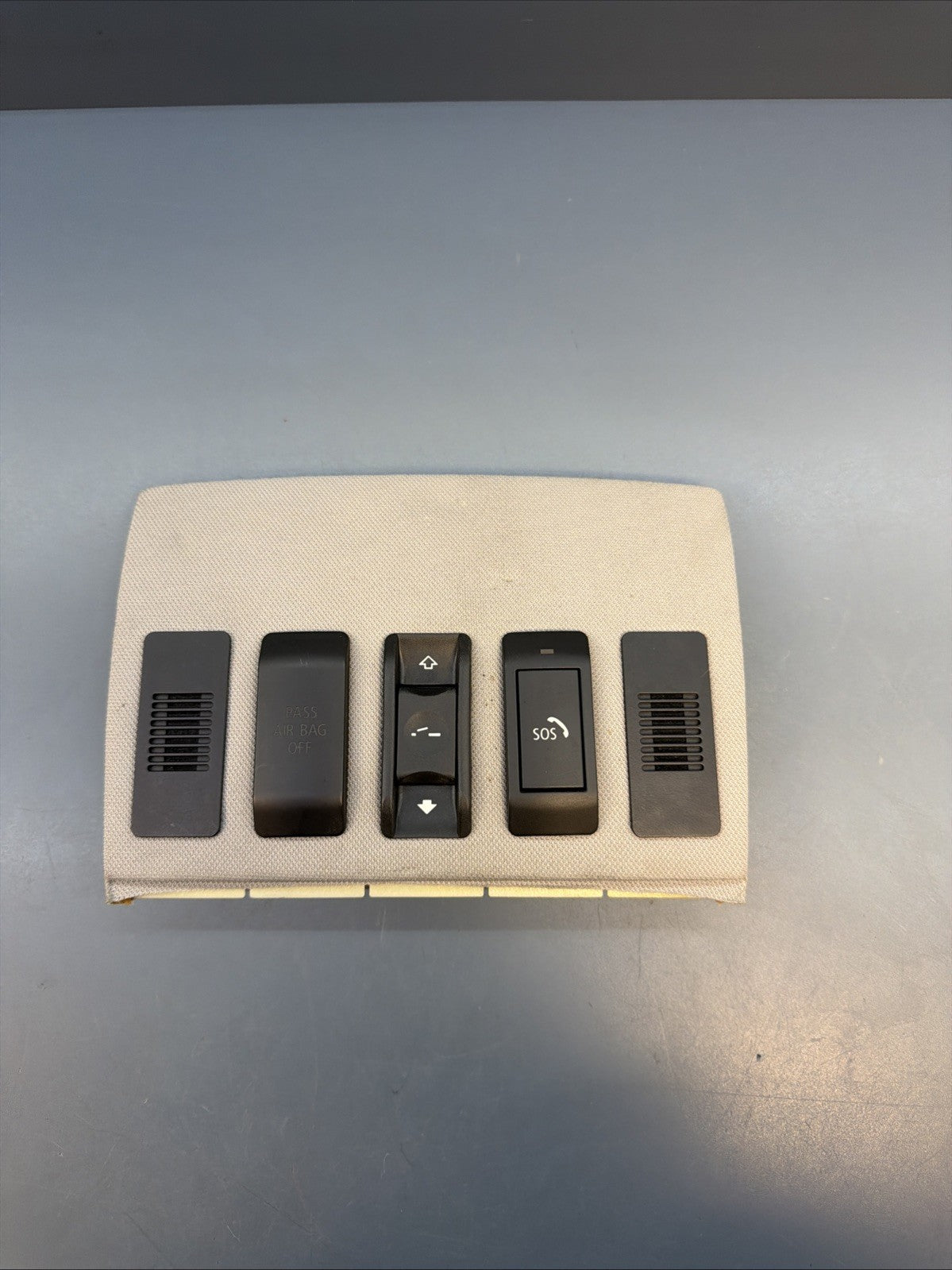 08 BMW 535xi E60 Front Upper Sunroof Mic Switch Control Switch Trim OEM 7125072