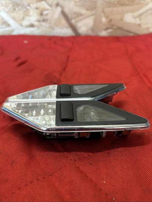 01-06 BMW E46 3 SERIES RIGHT & LEFT Rear Reading Light Lamp SET 8375585 8375586