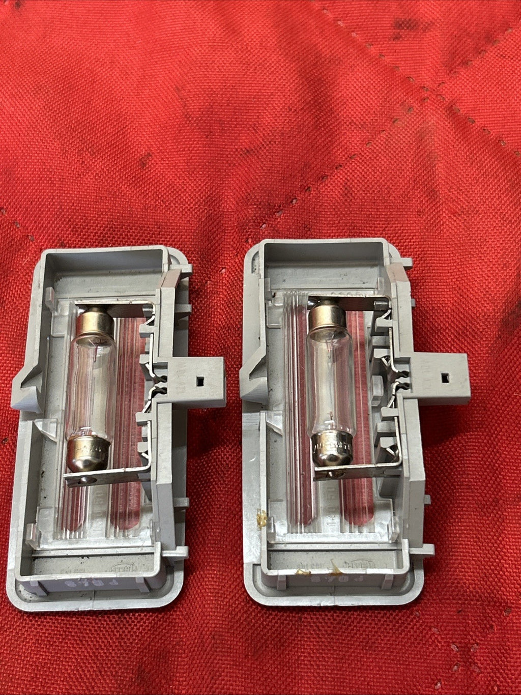 06-11 BMW E60,E61,E90,E91,E92 SUN VISOR INTERIOR LIGHT 6962011 SET OF 2 GREY