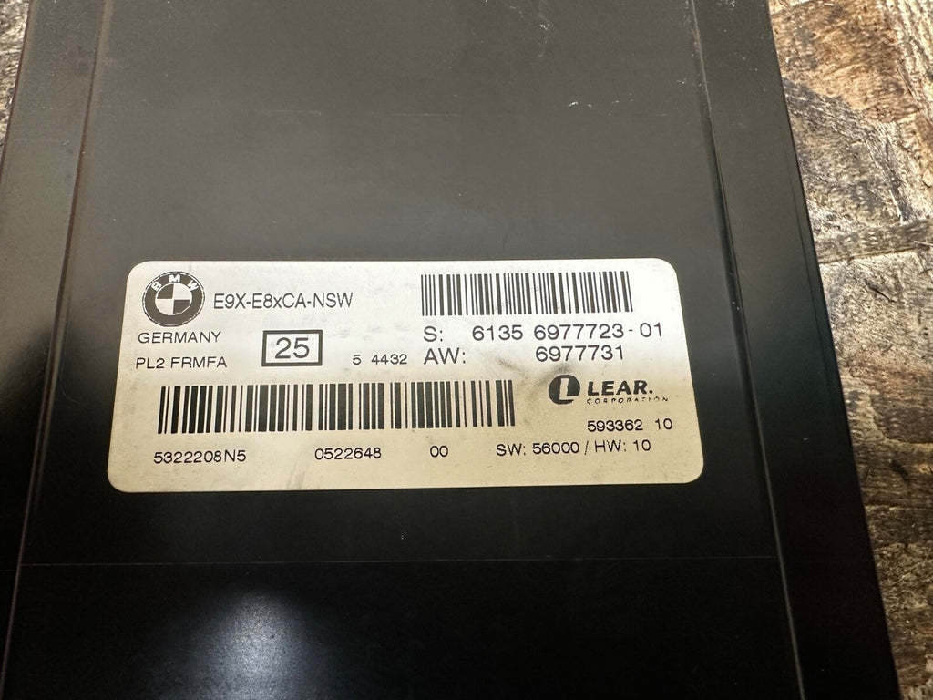 BMW E90 2006-2012 FOOTWELL ECU LCM CONTROL MODULE OEM 6977723