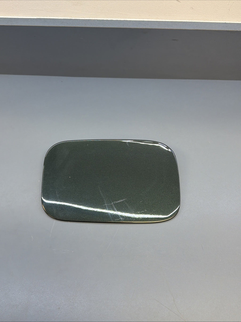 2000-2006 BMW E46 323 325 330 Sedan Fuel Gas Door Lid GREEN OEM 7509290