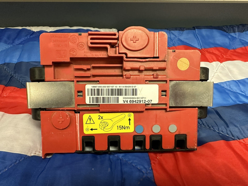 06-15 BMW E90 E92 E82 E84 POSITIVE BATTERY CABLE TERMINAL ASSEMBLY OEM 6942912