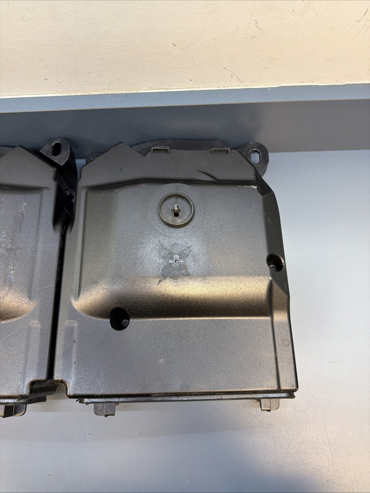 08-13 BMW E92 E90 3 SER FRONT LEFT & RIGHT HI-FI SUBWOOFER SET 9143143 9143144