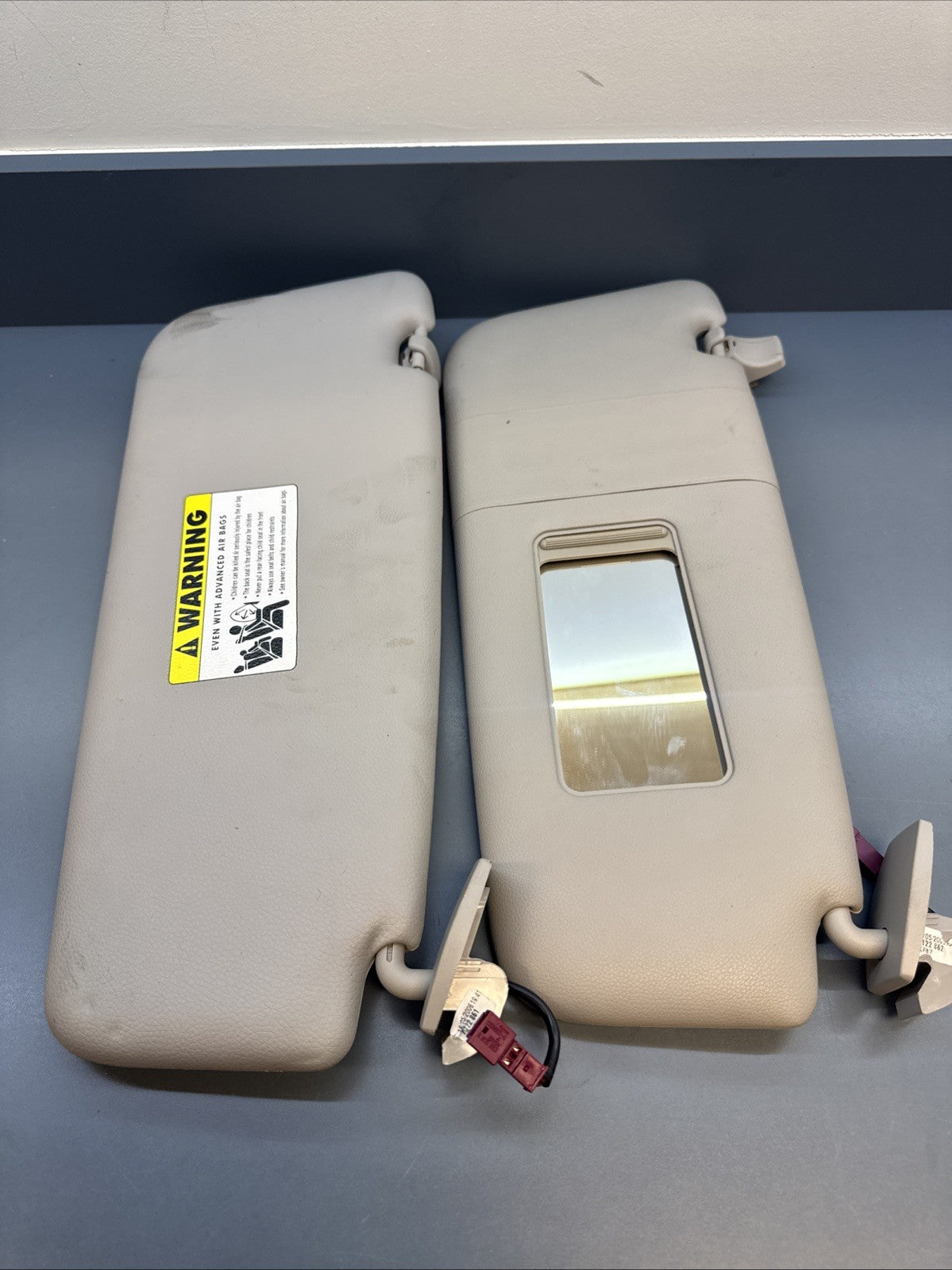 2006-2010 BMW E60 535 550 M5 FRONT LEFT & RIGHT SUN VISOR SET OF 2