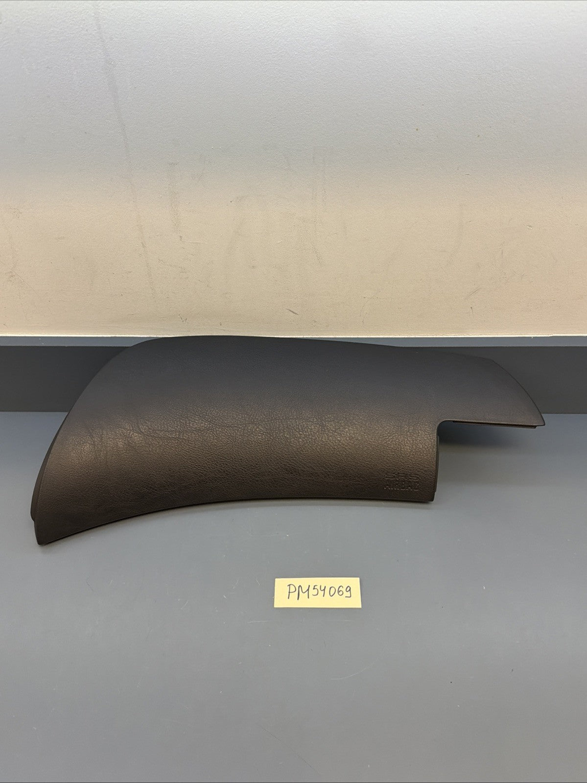 1999-2006 BMW E46 3-Series RH Passenger Air Dash Cover 8196094