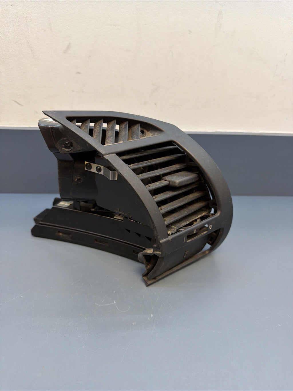 2003-2008 BMW Z4 M Front Right Dash A/C Air Vent Flow Trim Black 7025632 OEM