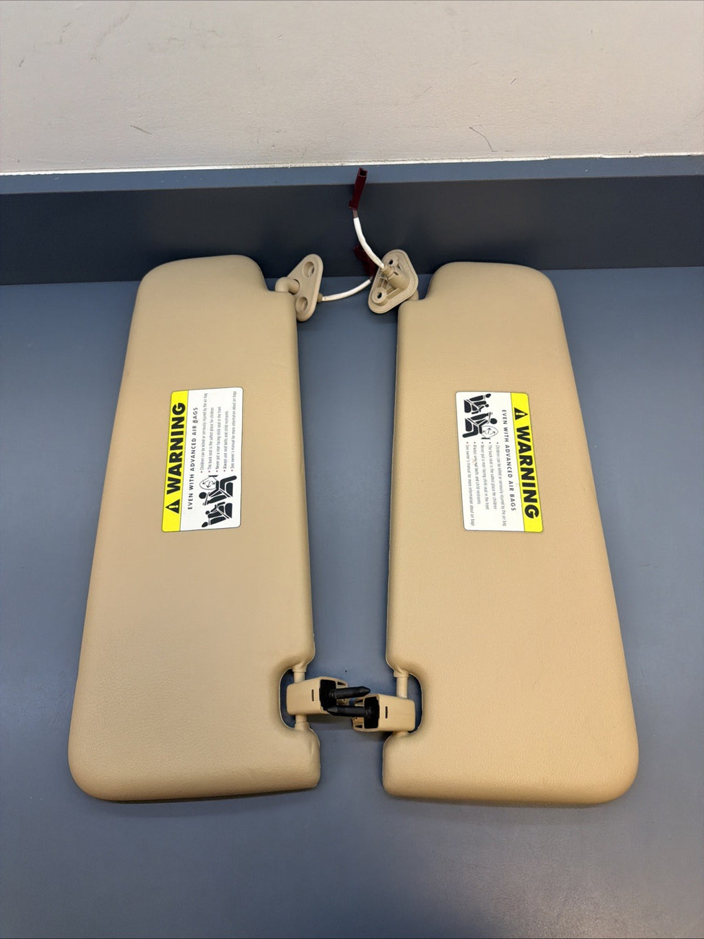 13-15 BMW E84 X1 06-12 E90 328i M3 SUN VISOR MIRROR SET OEM 6905983 BEIGE