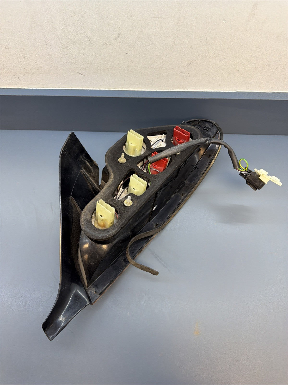 00-02 BMW Z3 Roadster Tail Light Driver Side LH OEM 6902063