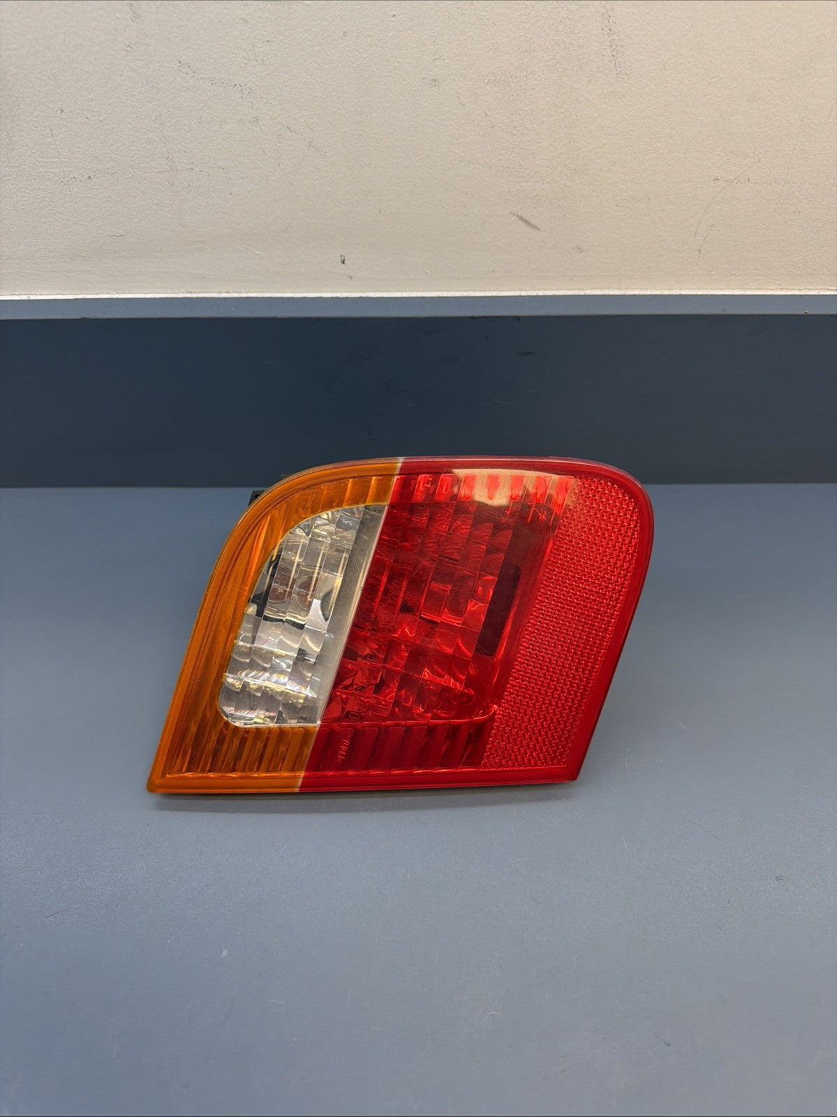 2002-2005 BMW E46 Left Driver Rear Tail Light Lamp 6907945 OEM SEDAN INNER LIGHT