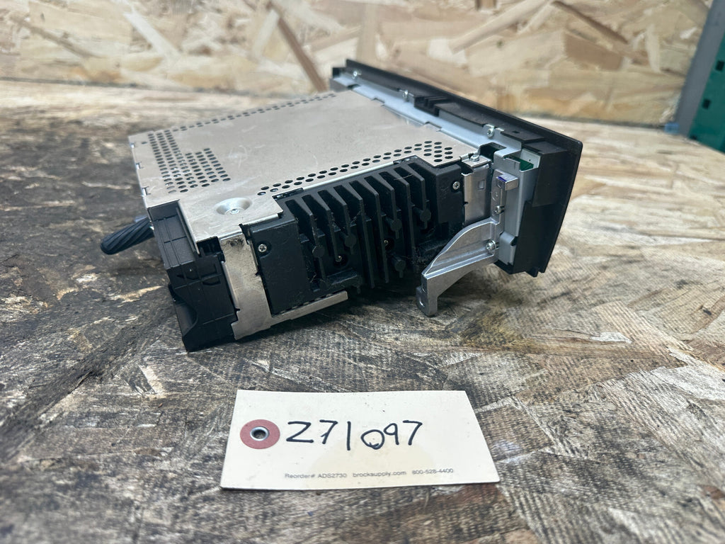 BMW 04-13 E90 3 SERIES PROFESSIONAL RADIO CD PLAYER SAT RECIEVER OEM 9144776