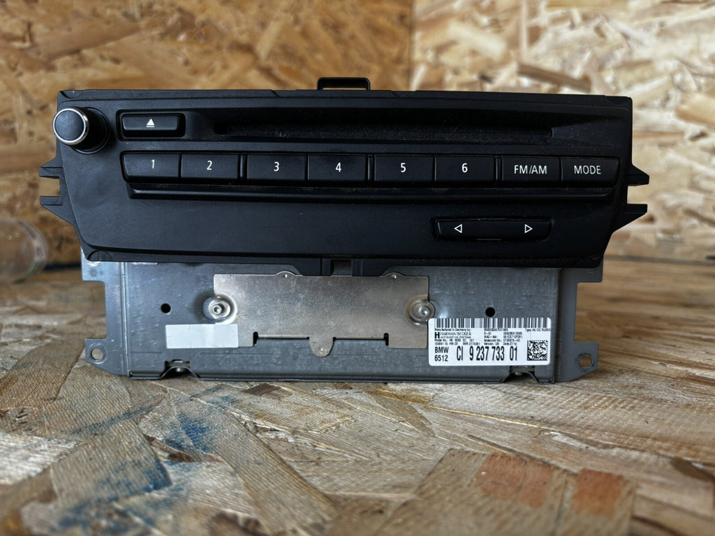 2009-2011 BMW E90 335 Navigation HD Sirius Radio CD OEM  92377330 OEM