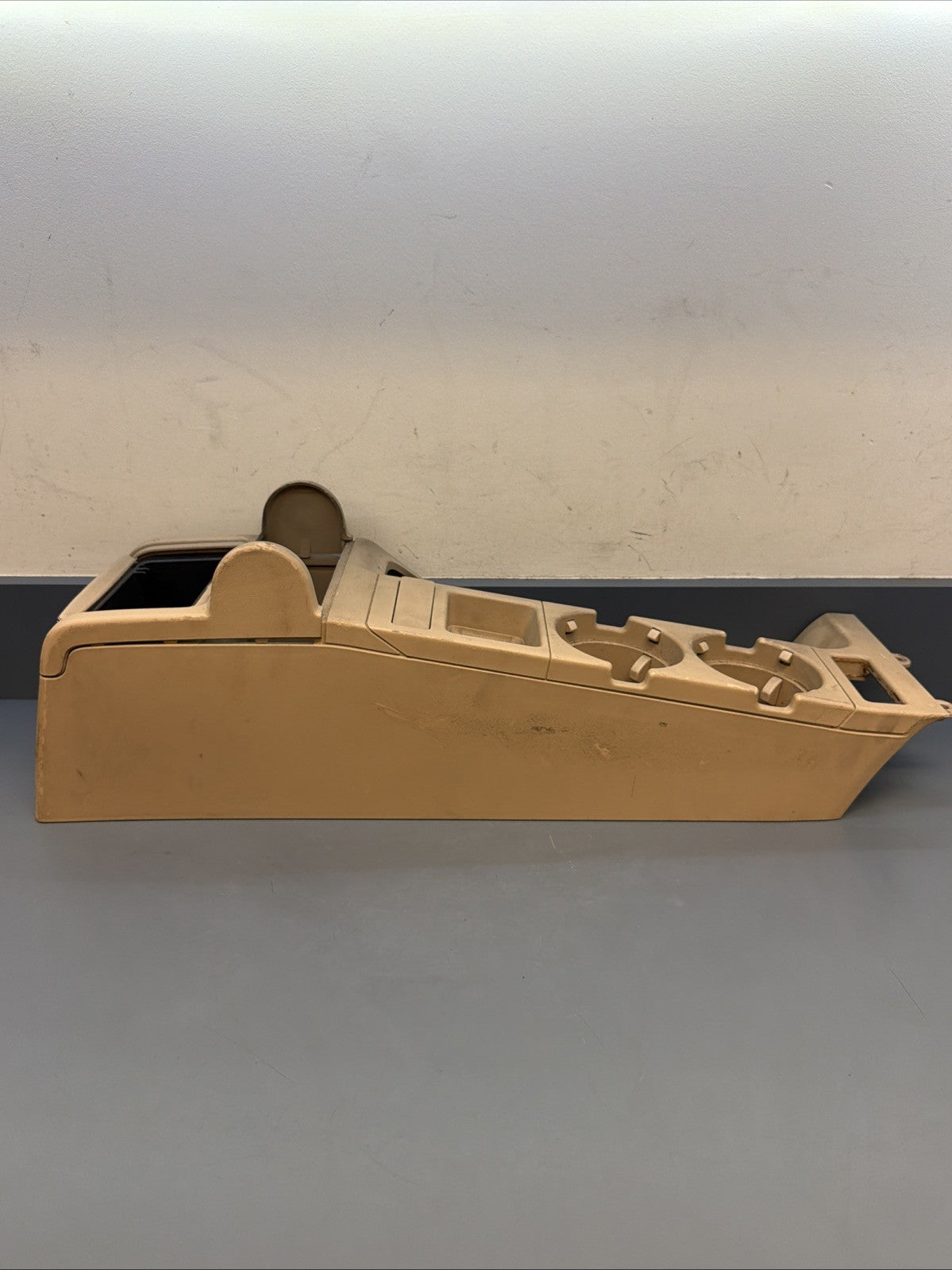 00-06 BMW E46 3-Series Center Console Cupholder Assembly BEIGE OEM 8213680 *READ