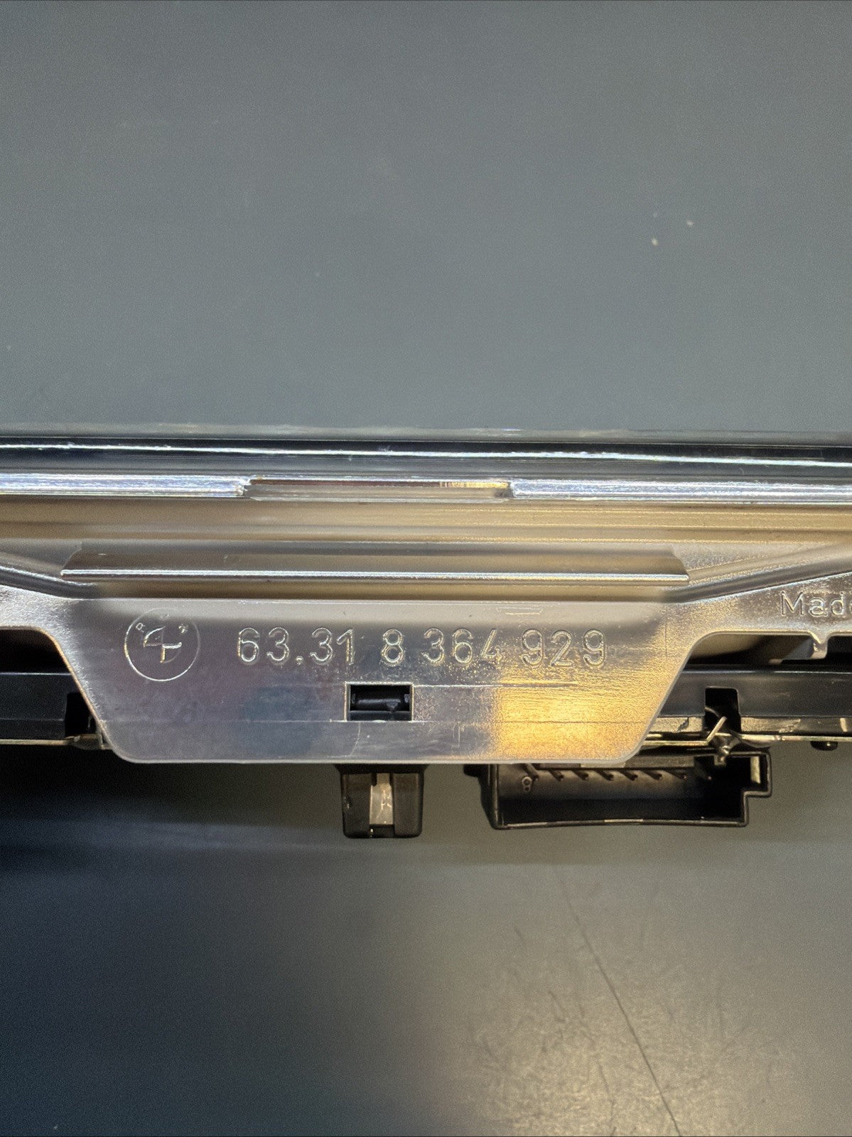 01-06 OEM BMW E46 M3/3 Series Front Interior Reading/Dome Light Panel 8364929