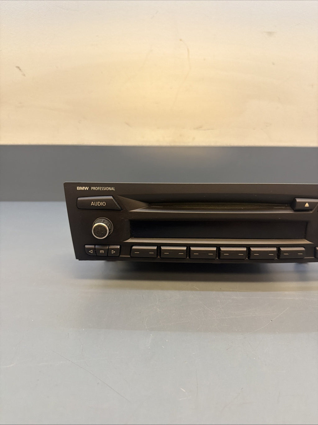 BMW E88 E82 E90 E92 E93 E84 1/3 Series Professional Radio Stereo CD OEM 9132216