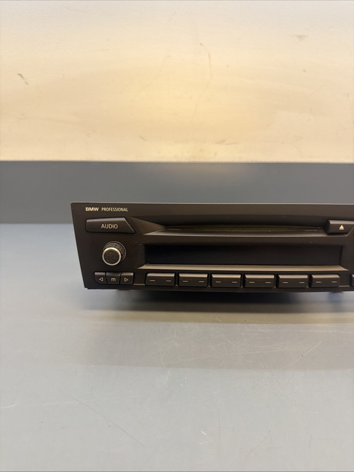 BMW E88 E82 E90 E92 E93 E84 1/3 Series Professional Radio Stereo CD OEM 9132216