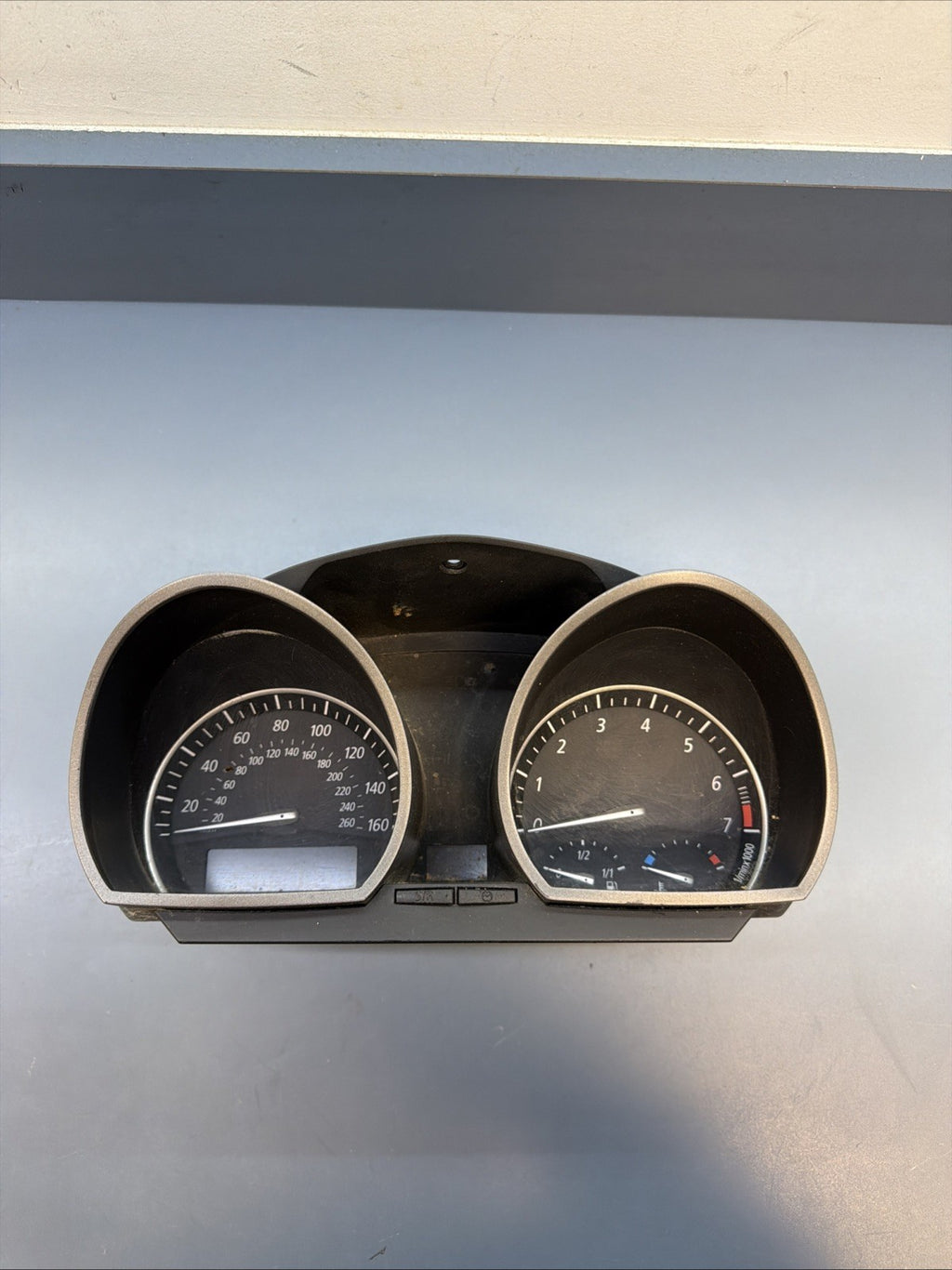 2003-2006 BMW Z4 SPEEDOMETER INSTRUMENT CLUSTER 6928189 1024260, OEM