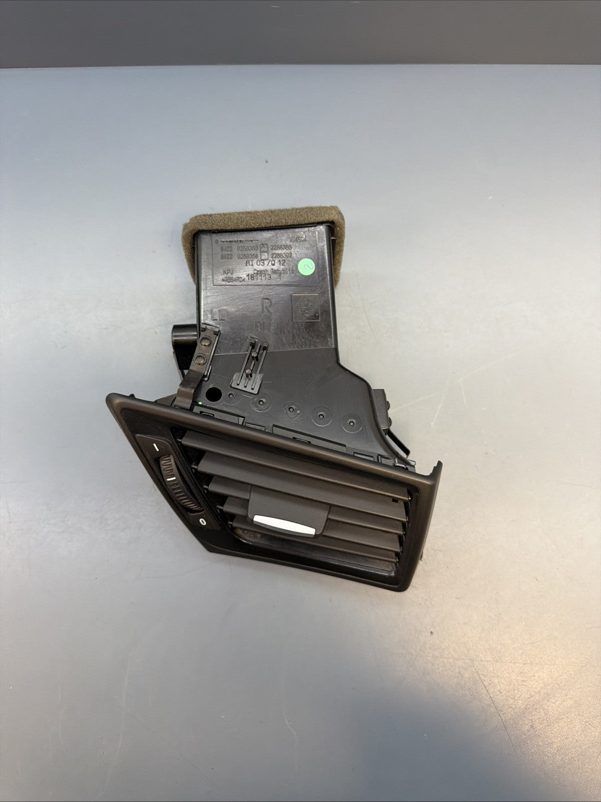 2013-2015 BMW X1 E84 Right Side Dashboard air VENT Control DASH Trim OEM 9258363